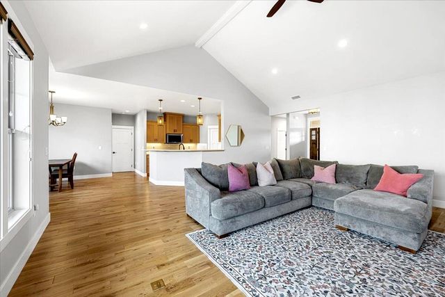 3969 Sunleaf Avenue, Medford, OR 97504