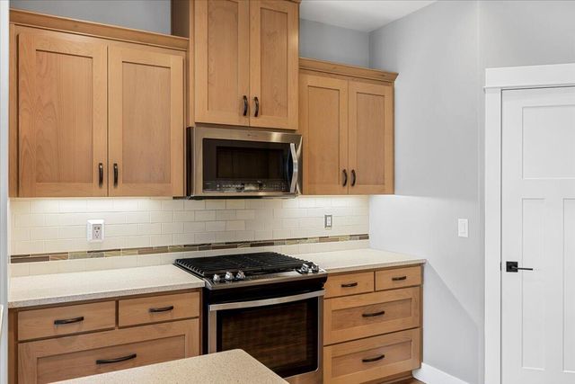 3969 Sunleaf Avenue, Medford, OR 97504