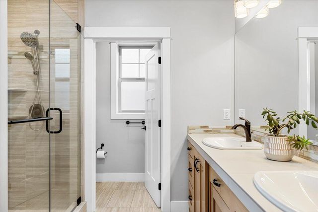 3969 Sunleaf Avenue, Medford, OR 97504