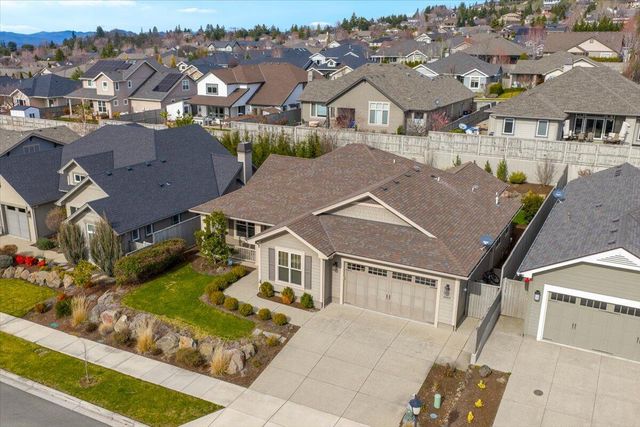 3969 Sunleaf Avenue, Medford, OR 97504