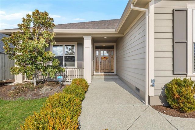 3969 Sunleaf Avenue, Medford, OR 97504