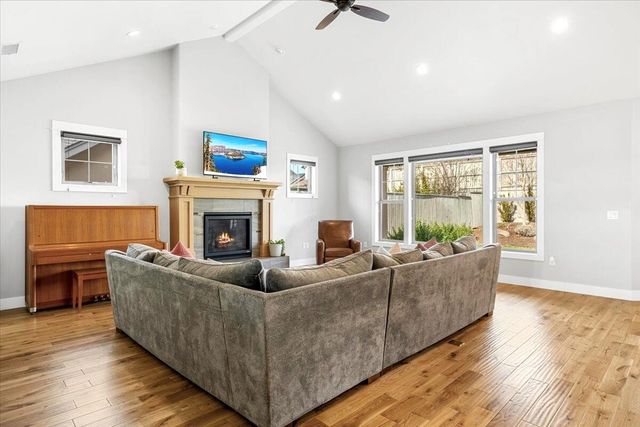 3969 Sunleaf Avenue, Medford, OR 97504