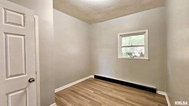 202 S LIBERTY Street, Marion, IL 62959