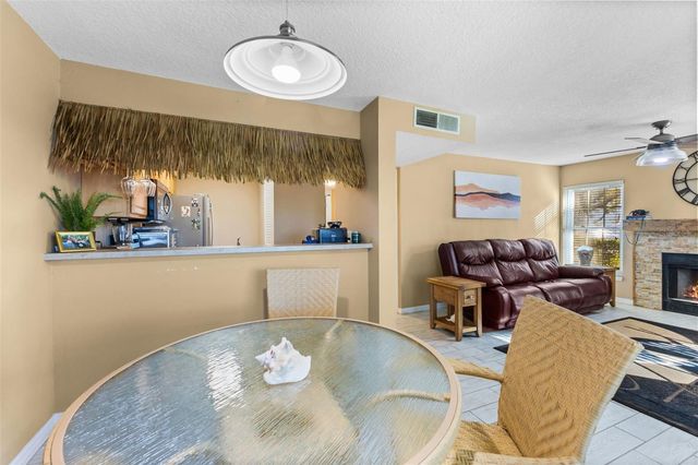 2990 BONAVENTURE CIRCLE 103, Palm Harbor, FL 34684