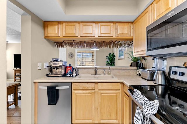 2990 BONAVENTURE CIRCLE 103, Palm Harbor, FL 34684