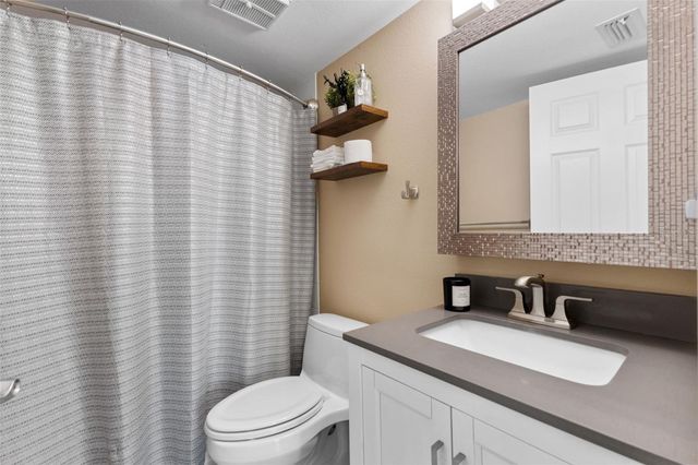 2990 BONAVENTURE CIRCLE 103, Palm Harbor, FL 34684