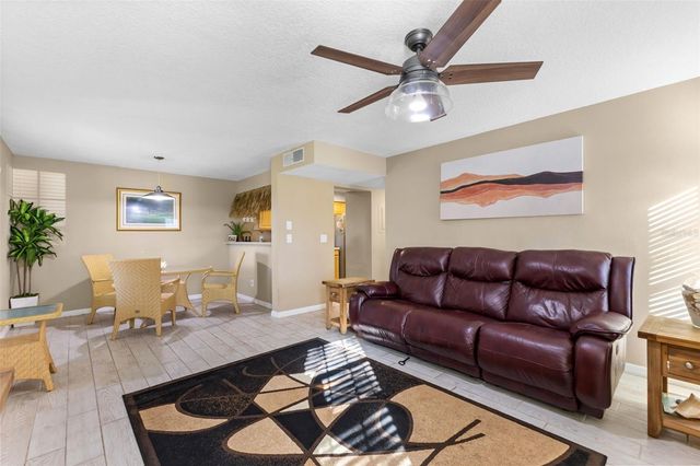 2990 BONAVENTURE CIRCLE 103, Palm Harbor, FL 34684