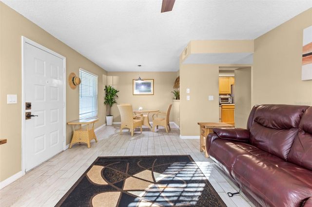 2990 BONAVENTURE CIRCLE 103, Palm Harbor, FL 34684