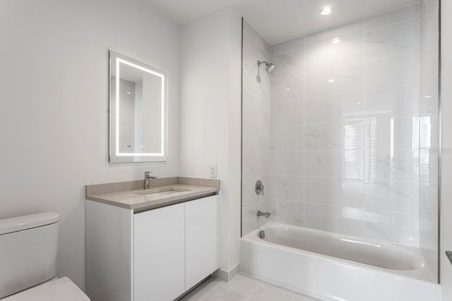 400 CENTRAL AVENUE 1704, St Petersburg, FL 33701