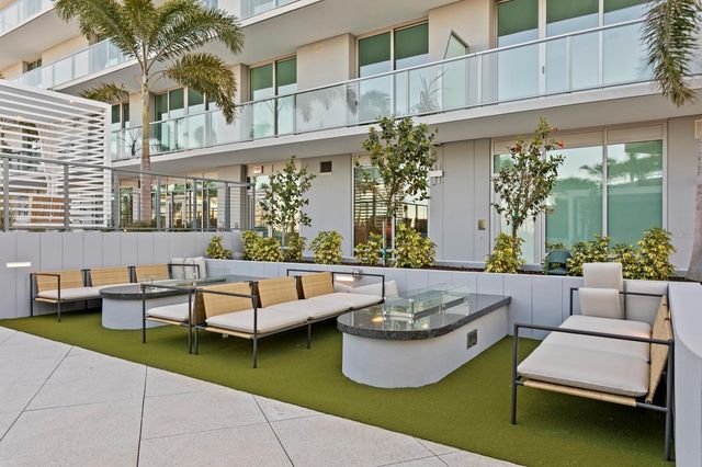 400 CENTRAL AVENUE 1704, St Petersburg, FL 33701