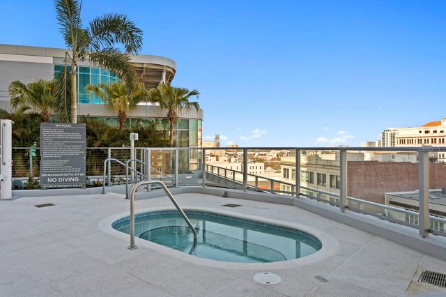 400 CENTRAL AVENUE 1704, St Petersburg, FL 33701