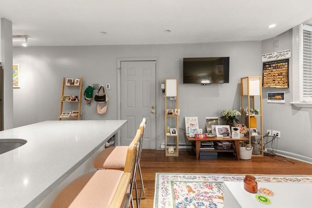 92 W Springfield 1, Boston, MA 02118
