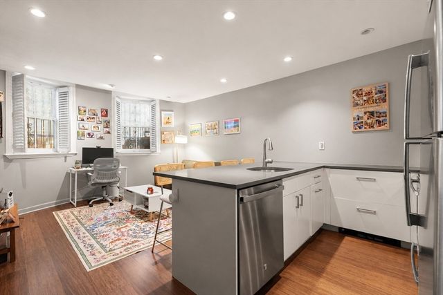 92 W Springfield 1, Boston, MA 02118