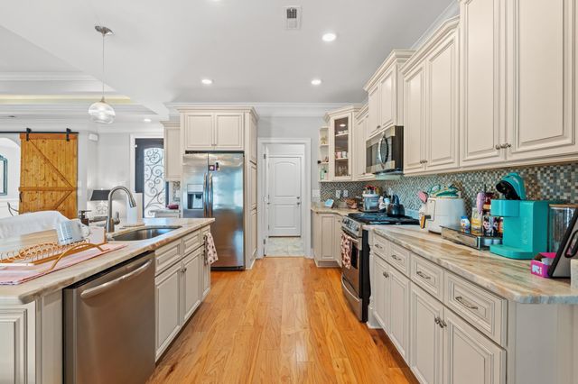 328 Las Olas Dr., Myrtle Beach, SC 29577