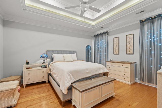 328 Las Olas Dr., Myrtle Beach, SC 29577