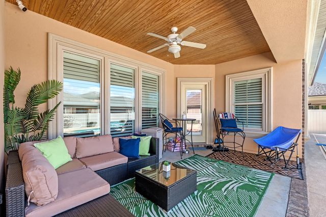 328 Las Olas Dr., Myrtle Beach, SC 29577