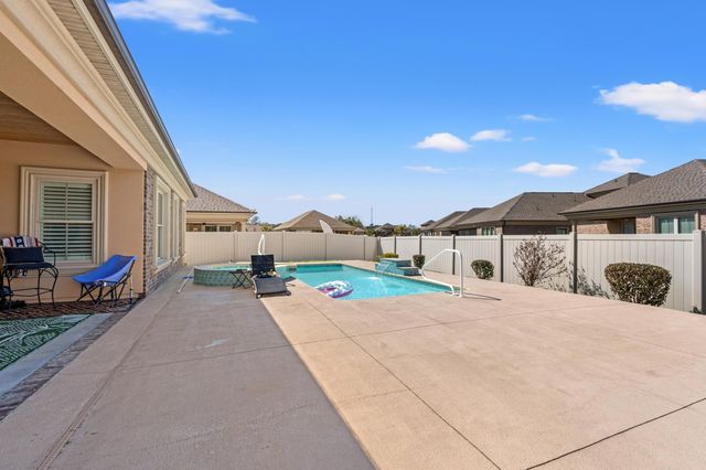 328 Las Olas Dr., Myrtle Beach, SC 29577