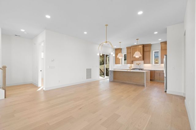 728 S 13th St, Nashville, TN 37206