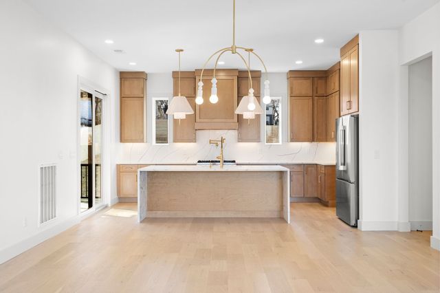 728 S 13th St, Nashville, TN 37206