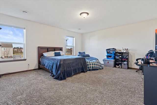 N42W22770 Beacon COURT, Pewaukee, WI 53072