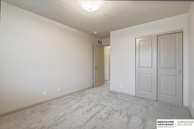 16942 Browne Street, Omaha, NE 68116