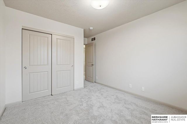 16942 Browne Street, Omaha, NE 68116