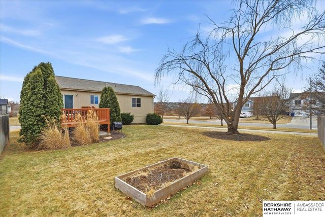 16942 Browne Street, Omaha, NE 68116