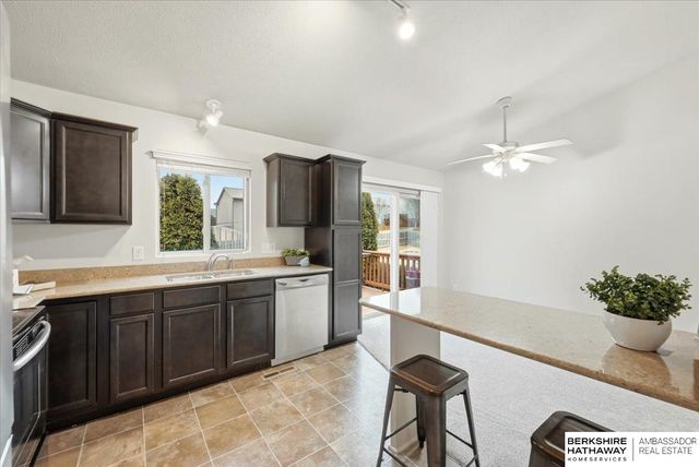 16942 Browne Street, Omaha, NE 68116