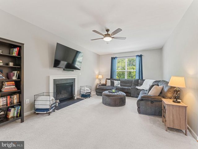 1216 KAREN ANN, West Deptford, NJ 08086