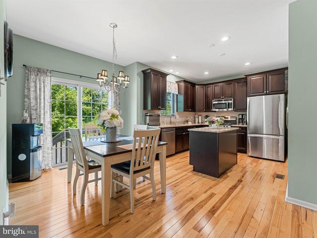 1216 KAREN ANN, West Deptford, NJ 08086