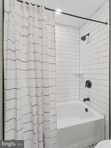 1216 KAREN ANN, West Deptford, NJ 08086