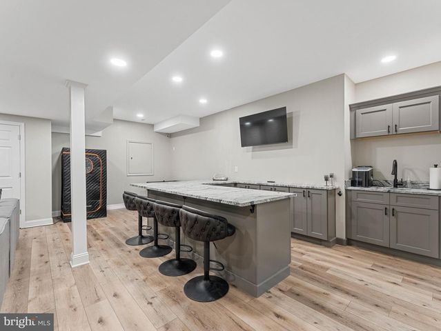 1216 KAREN ANN, West Deptford, NJ 08086