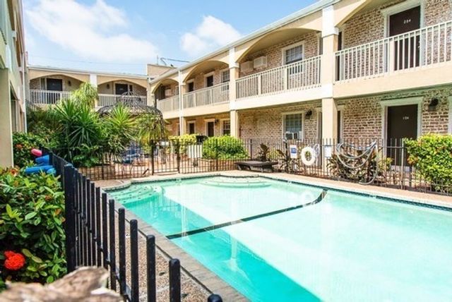 5720 S Alameda St, Corpus Christi, TX 78412