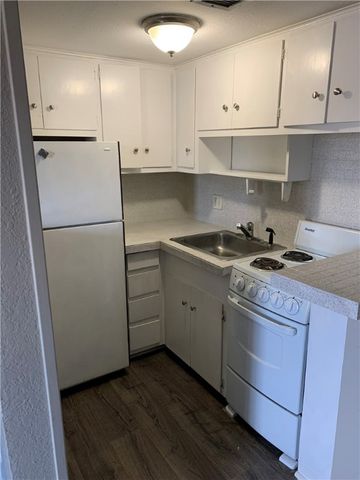 5720 S Alameda St, Corpus Christi, TX 78412