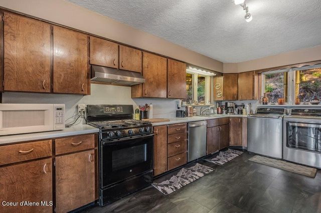 20355 Highway 2, Sandpoint, ID 83864