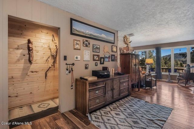 20355 Highway 2, Sandpoint, ID 83864