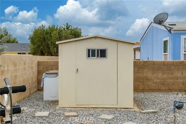 22241 Nisqually Road 143, Apple Valley, CA 92308