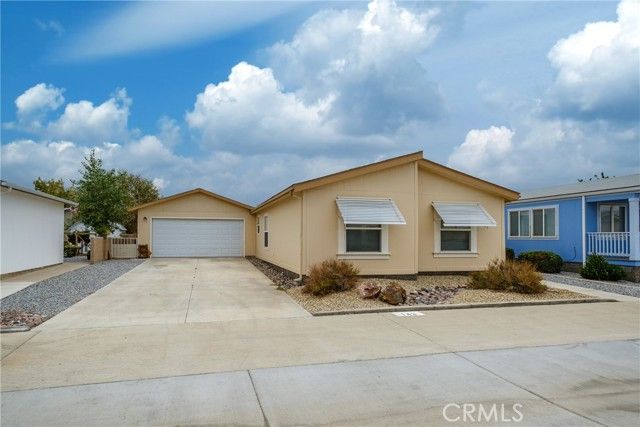 22241 Nisqually Road 143, Apple Valley, CA 92308