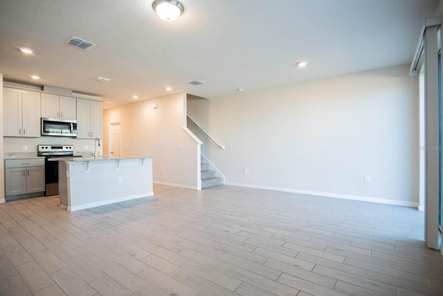 425 LEGACY LOOP, Davenport, FL 33896