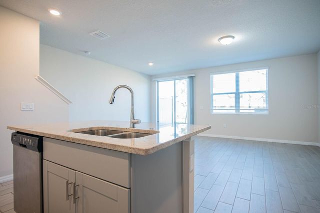 425 LEGACY LOOP, Davenport, FL 33896