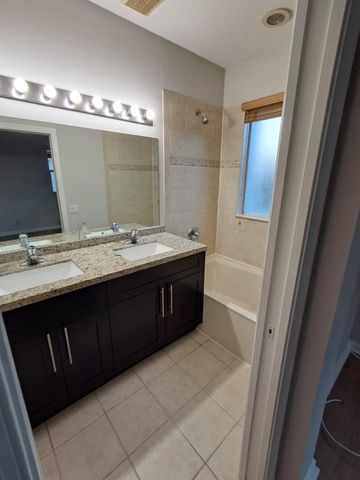 3039 Laurel Ridge Circle, Riviera Beach, FL 33404