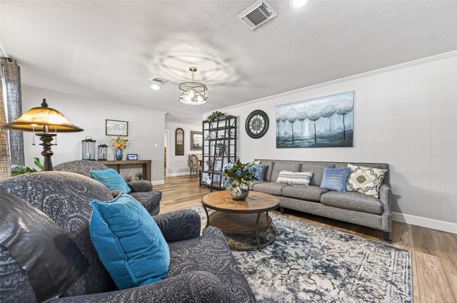 13914 Catina Lane, Houston, TX 77045