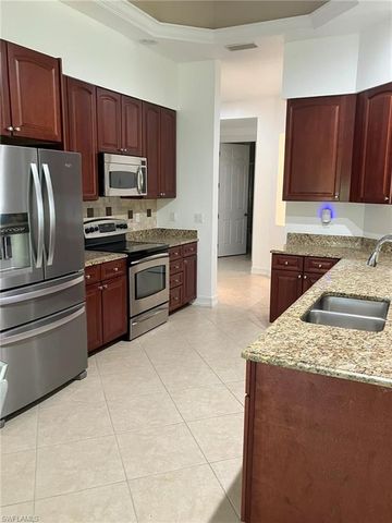 7172 Lemuria CIR 1802, Naples, FL 34109