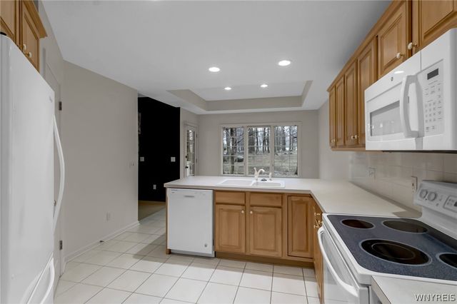 5546 Hemdale Drive, Clarence, NY 14221