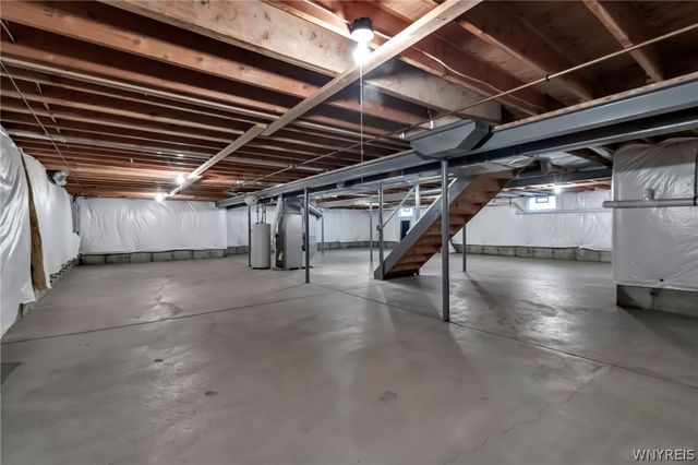 5546 Hemdale Drive, Clarence, NY 14221