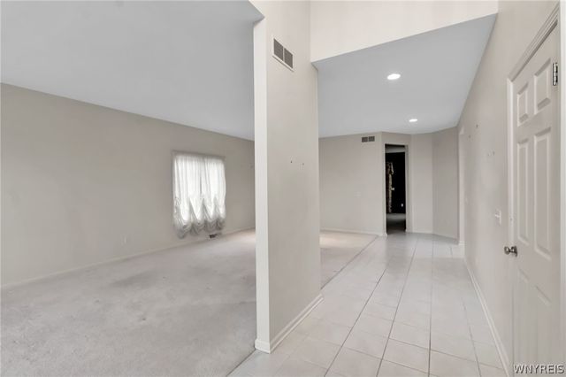 5546 Hemdale Drive, Clarence, NY 14221