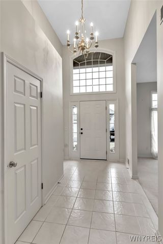 5546 Hemdale Drive, Clarence, NY 14221