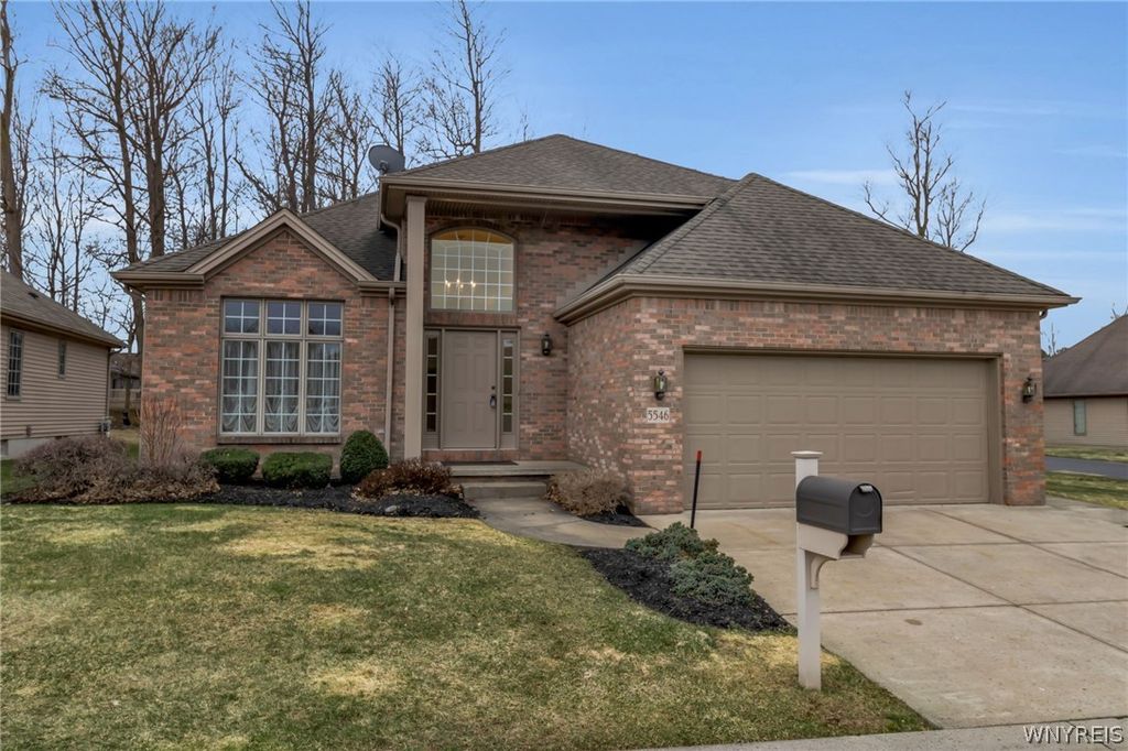 5546 Hemdale Drive, Clarence, NY 14221