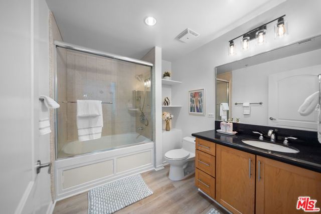 1128 S Serrano Avenue 104, Los Angeles, CA 90006