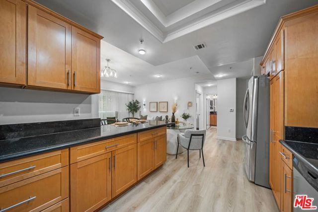 1128 S Serrano Avenue 104, Los Angeles, CA 90006
